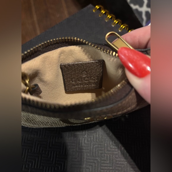Gucci Keychain Pouch - Picture 5 of 5